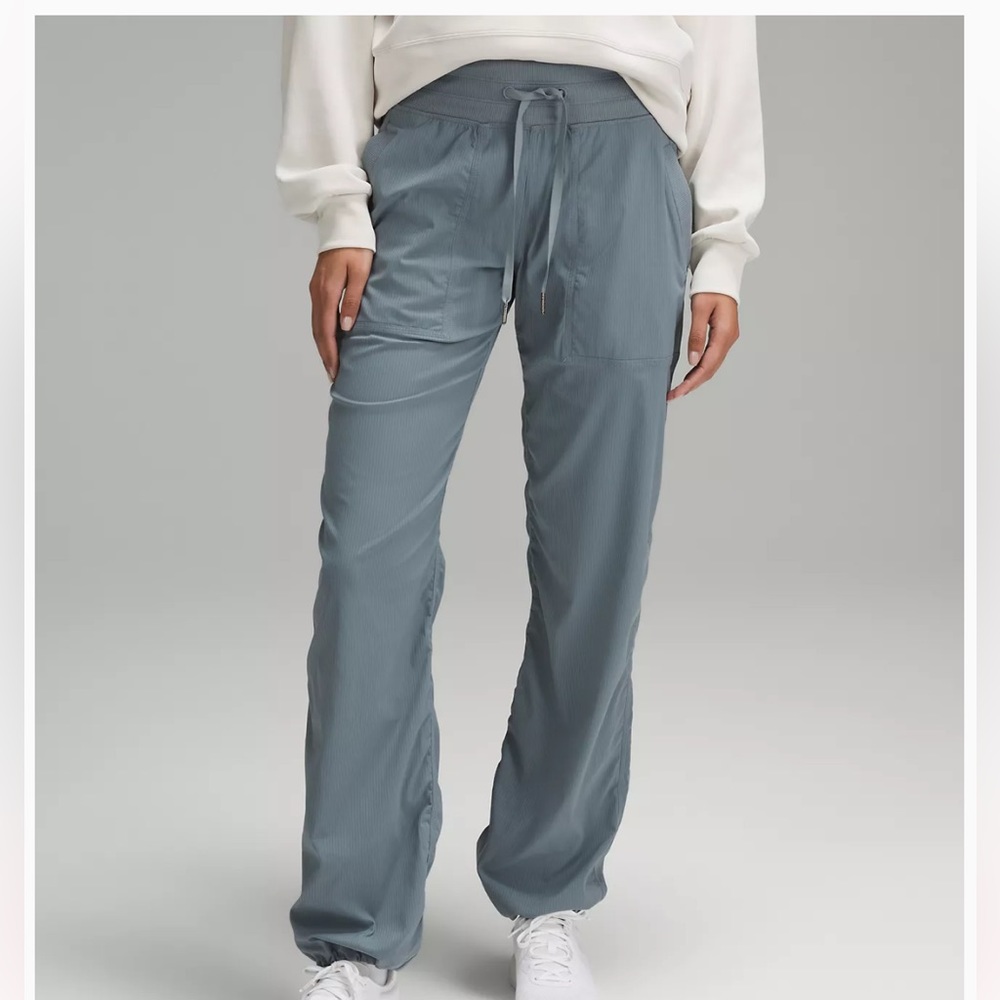Women’s Lulu lemon dance pants in blue! NWOT